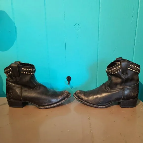 Frye Diana Cut Stud Boot - Size 9 - Picture 3 of 7